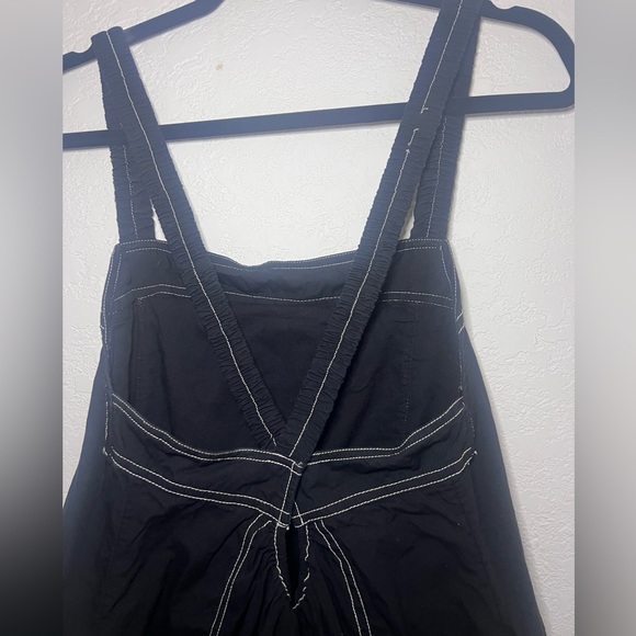 Black Dress - Picture 5 of 7